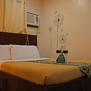 Standard Zimmer mit Kingsize-Bett